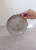 Speckled leaf plate 17 cm