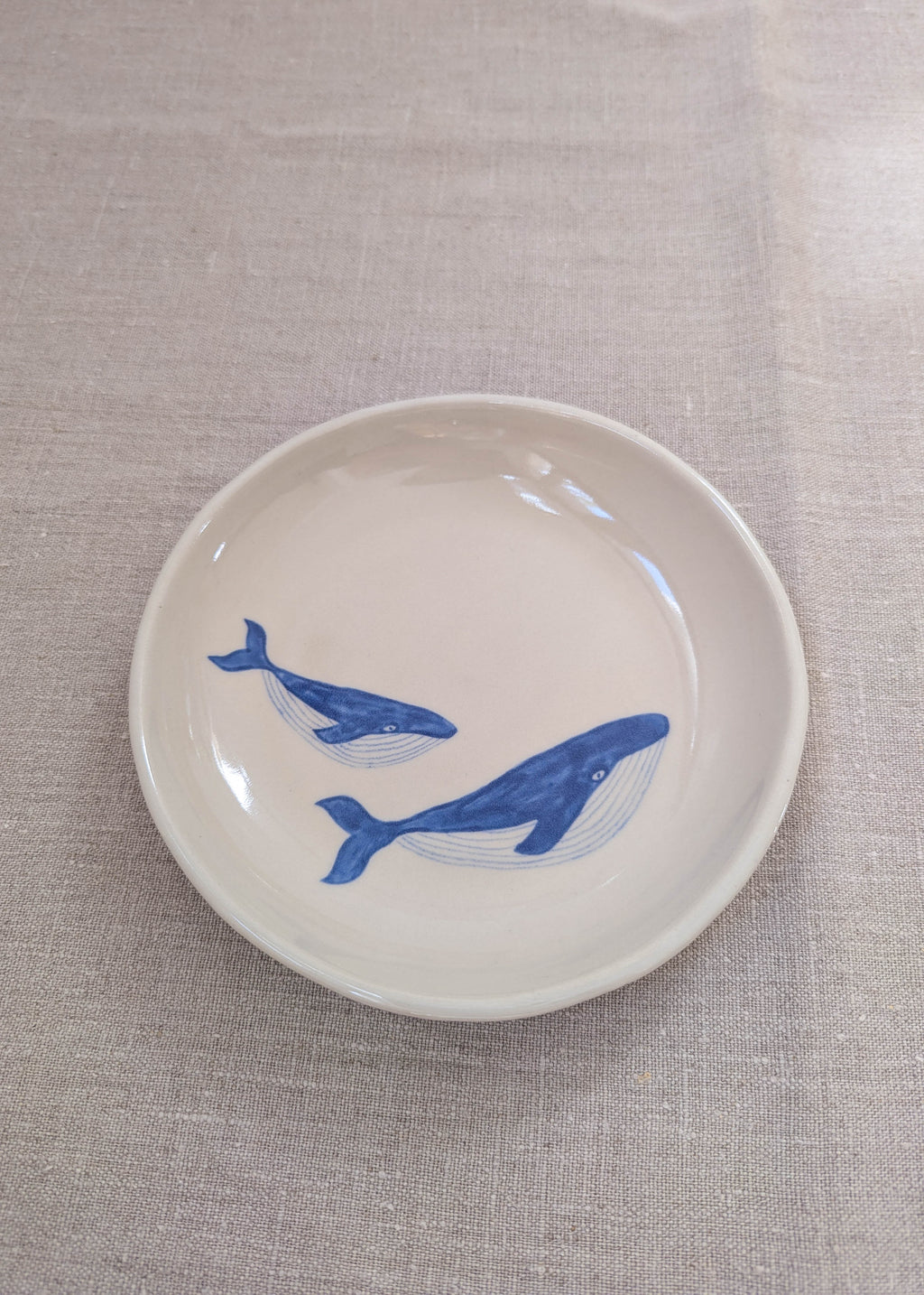 Humpback whale plate 18 cm