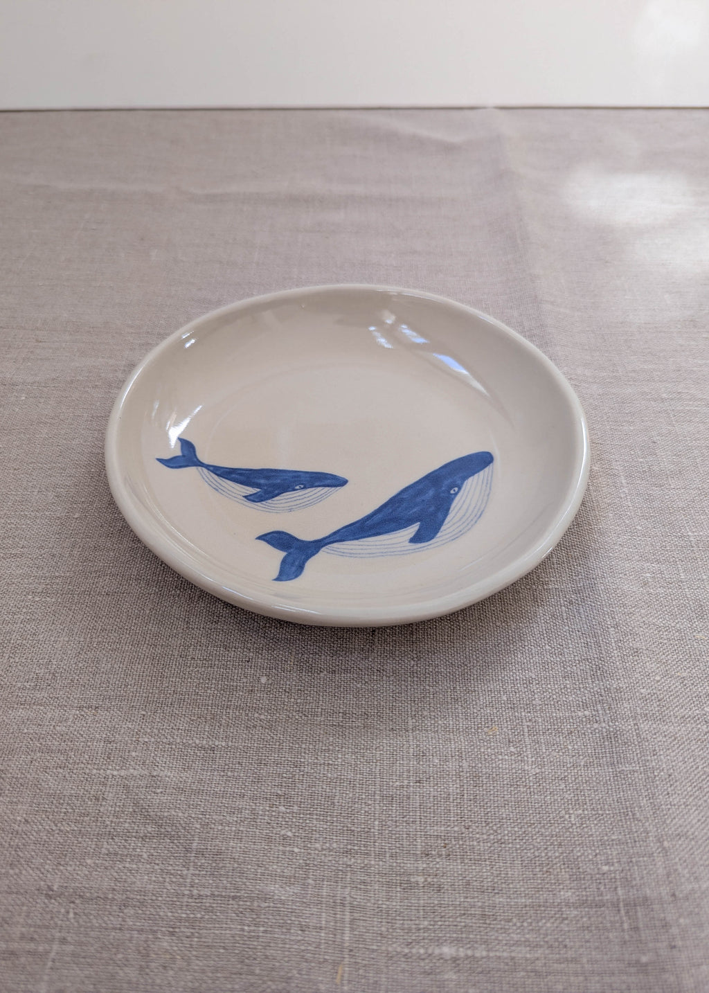 Humpback whale plate 18 cm