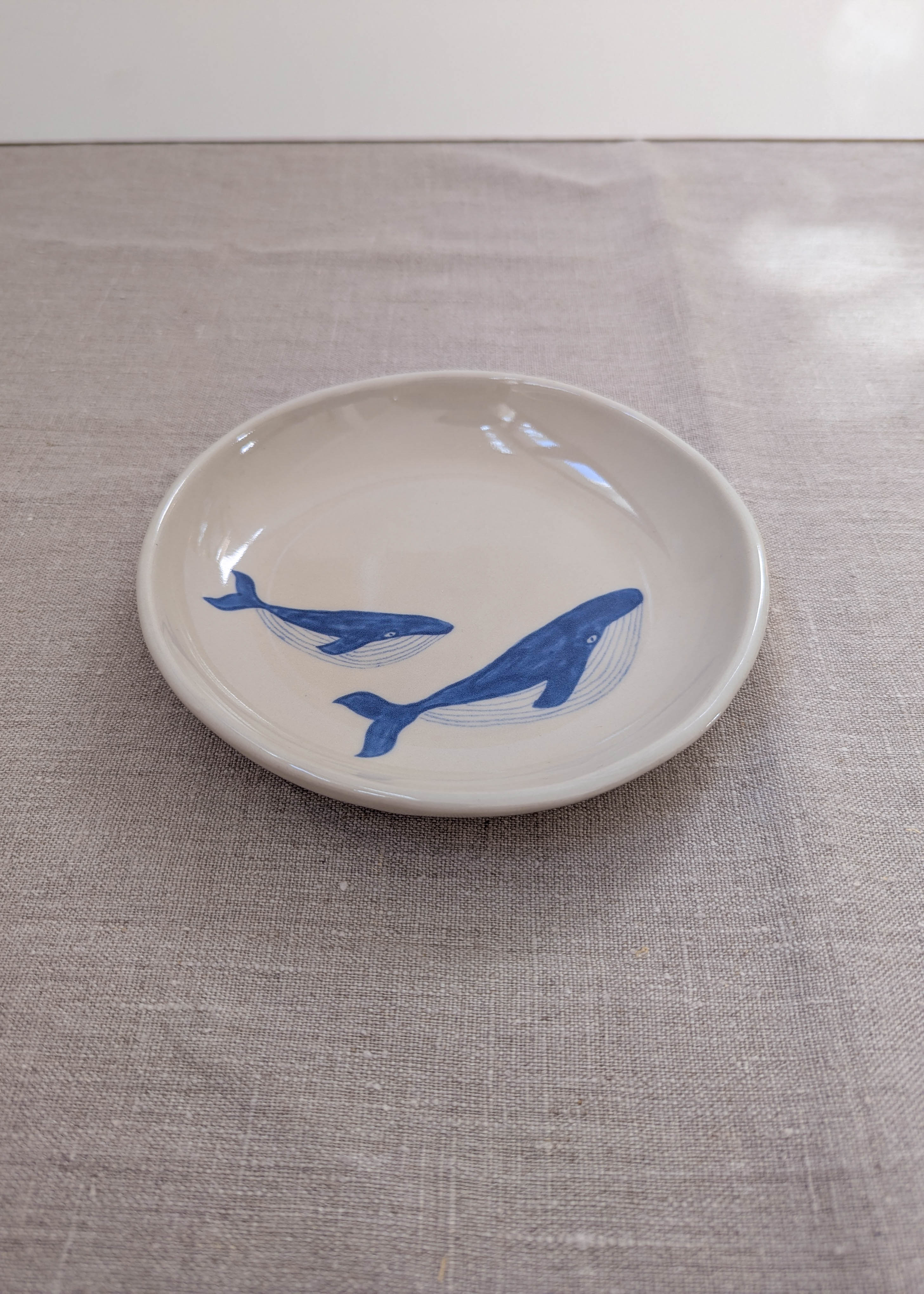 Humpback whale plate 18 cm