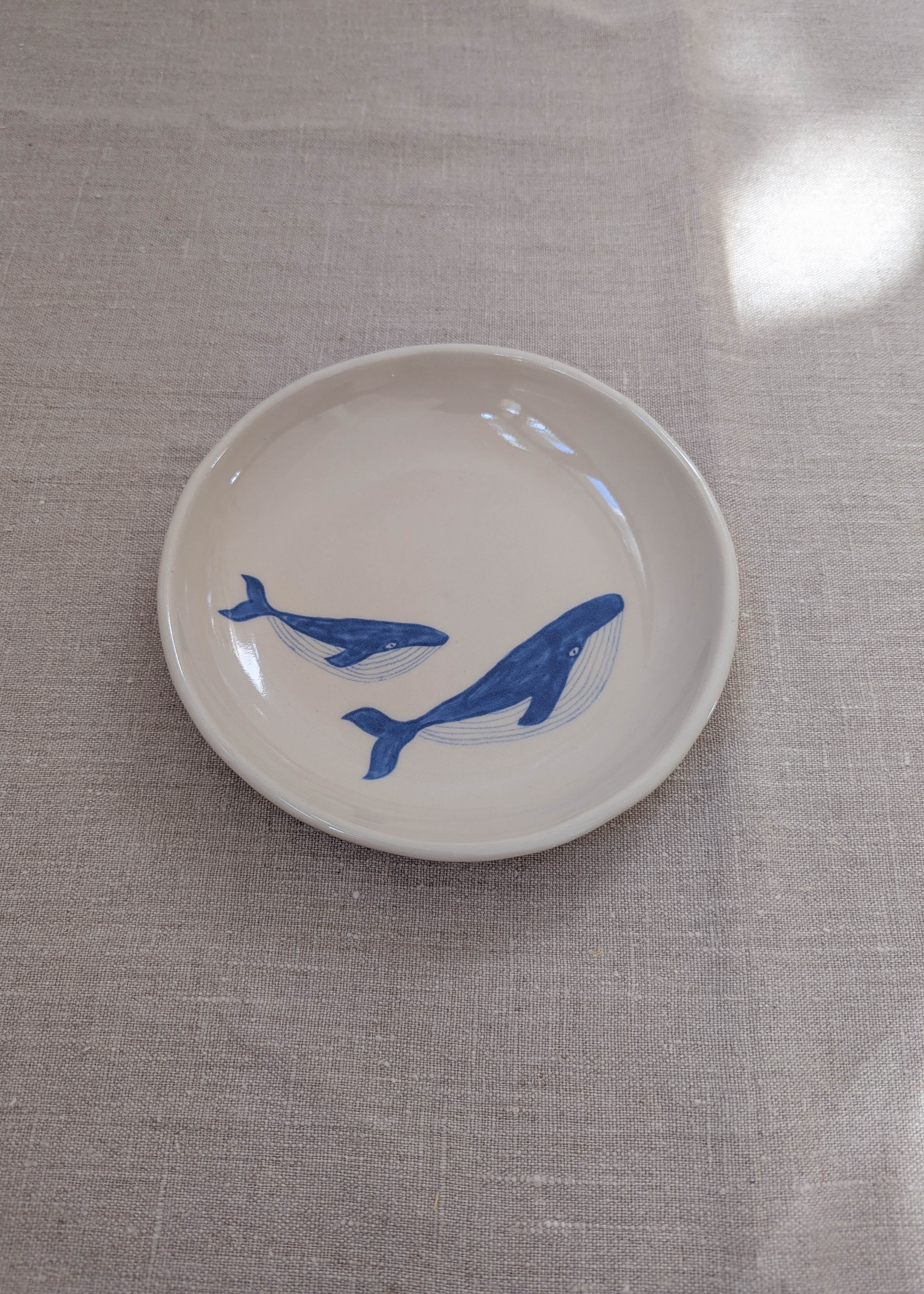 Humpback whale plate 18 cm