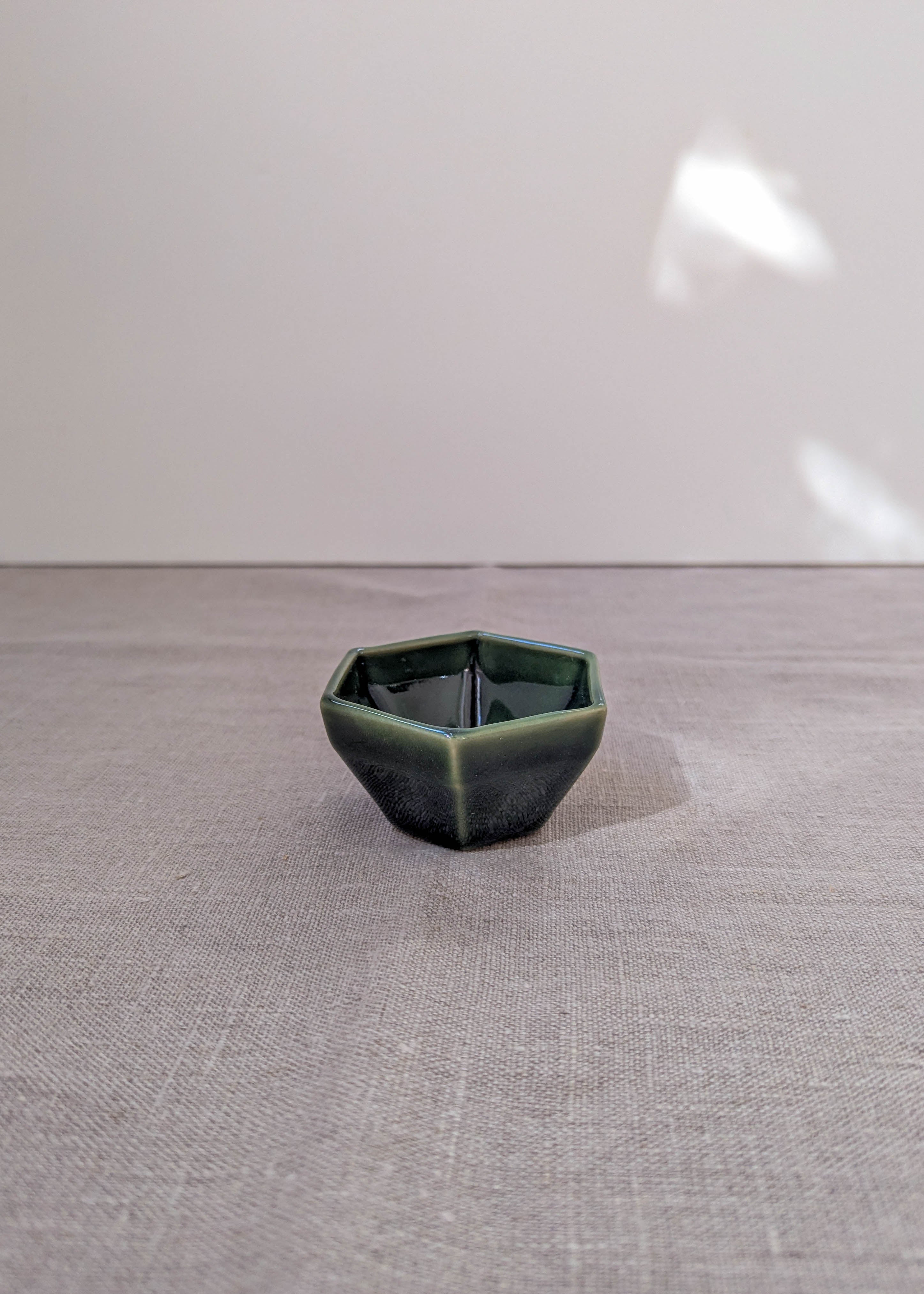 Hexagon sauce cup 8 cm - forest