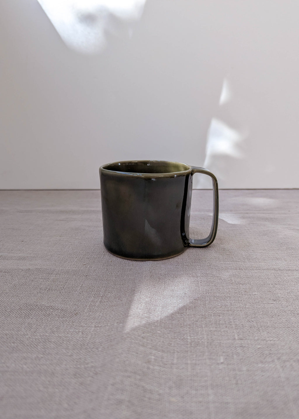 Beth mug - olive