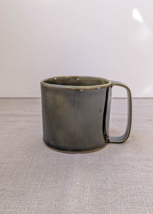 Beth mug - olive