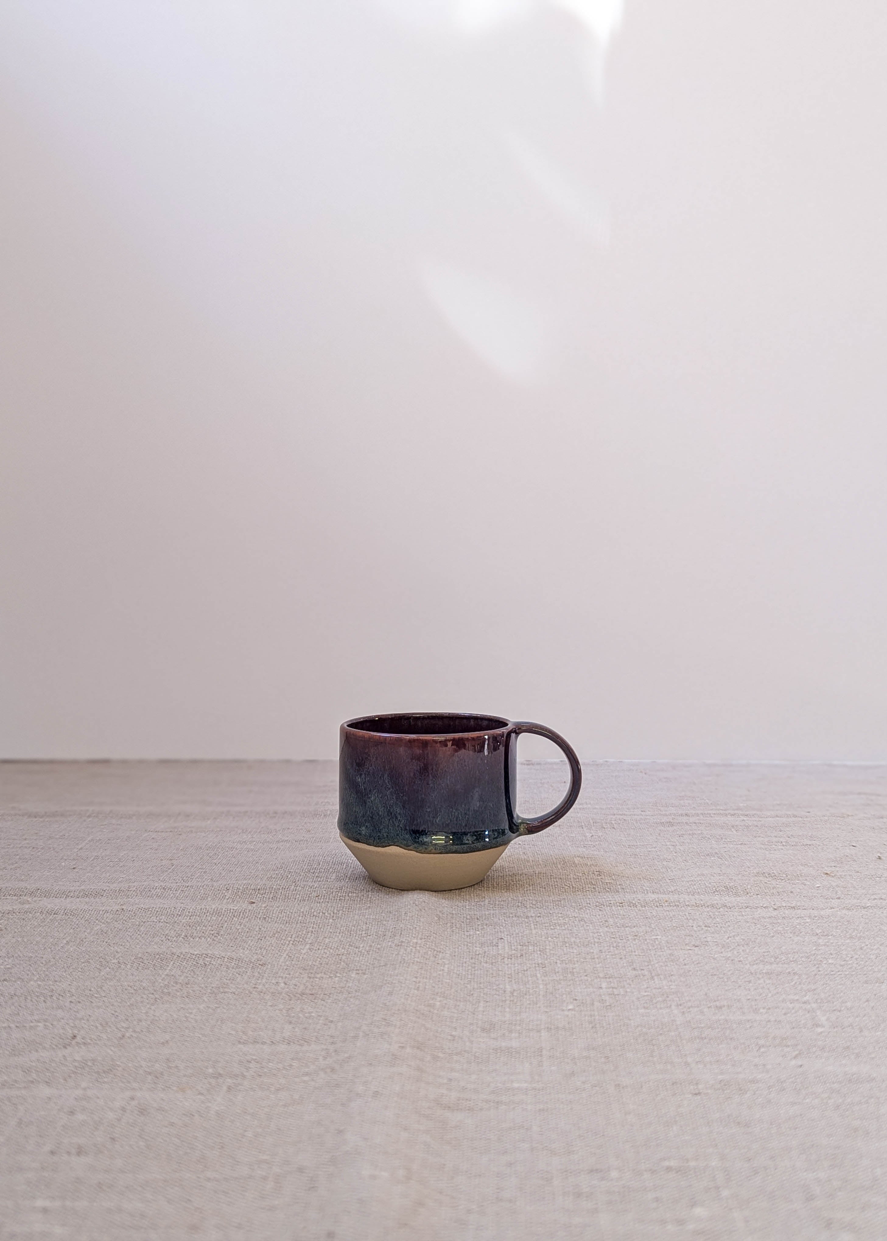 Olivia cappuccino cup - iris