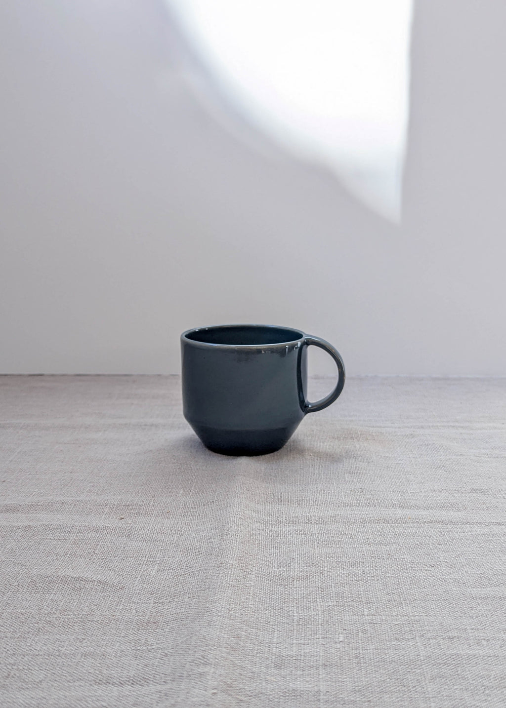 Olivia tea cup - smoke