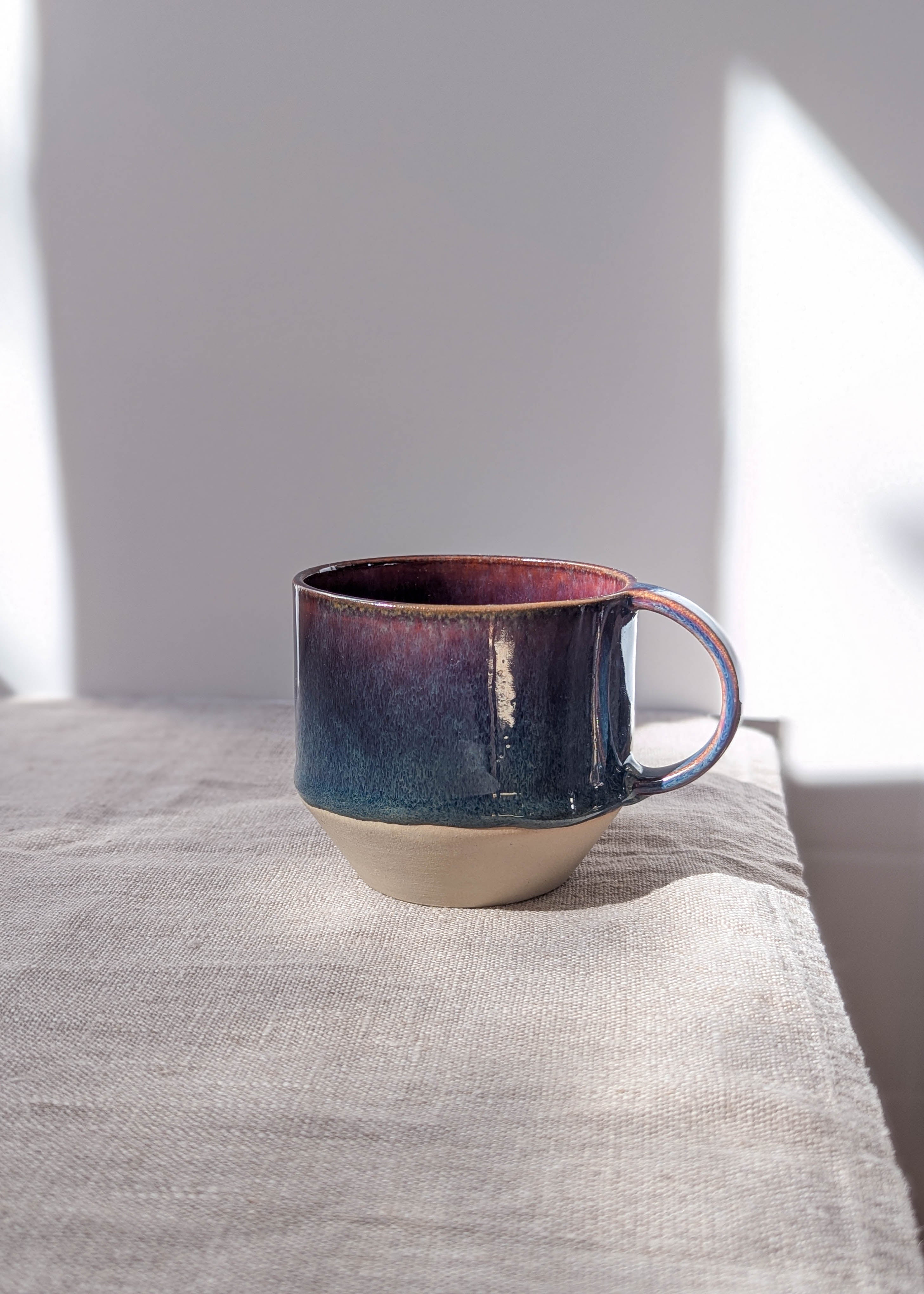 Olivia tea cup - iris