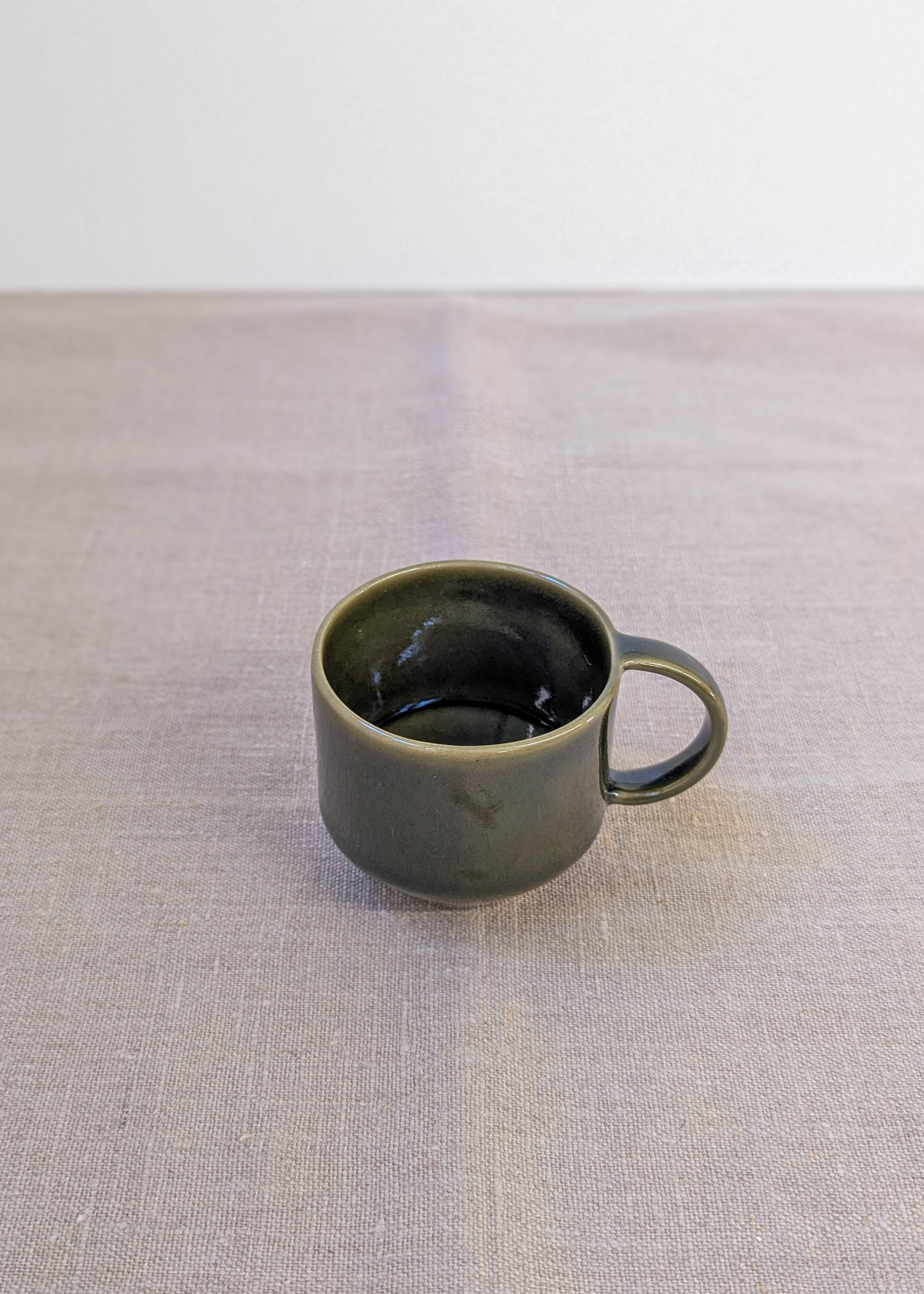 Olivia tea cup - olive