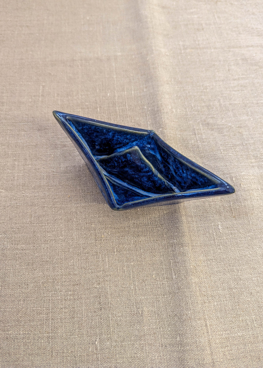 Ceramic paper boat - blue