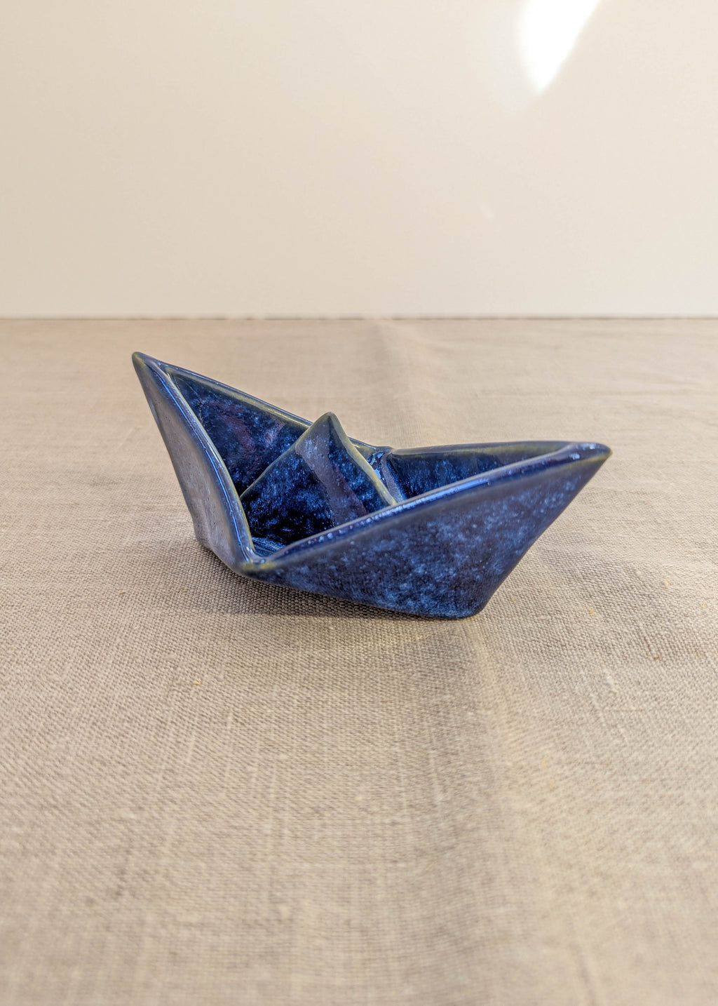 Ceramic paper boat - blue