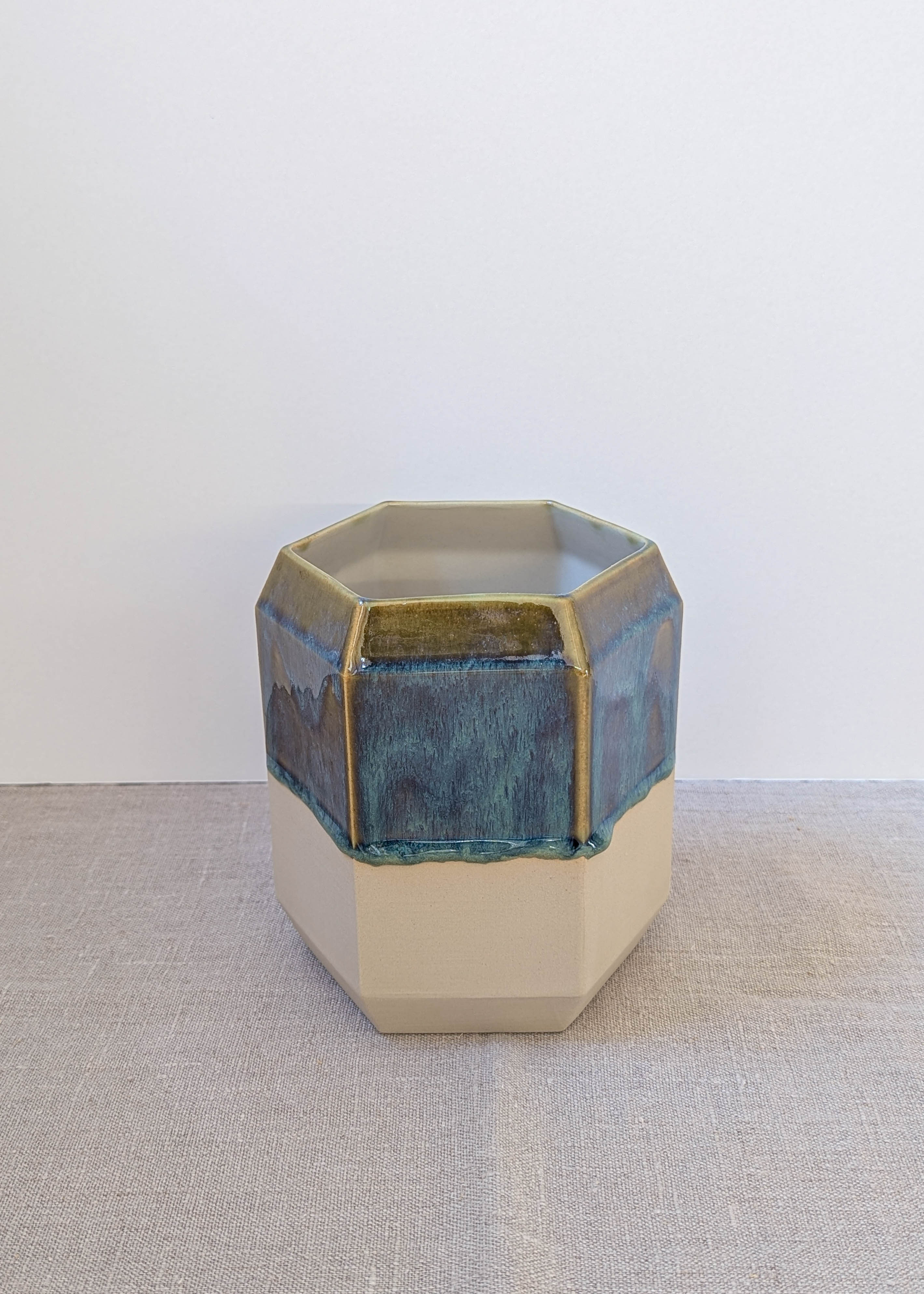 Hexagon utensil pot - wanderlust