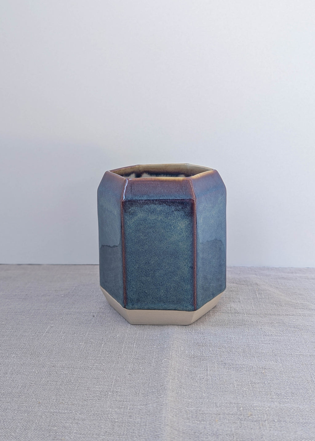 Hexagon utensil pot - iris