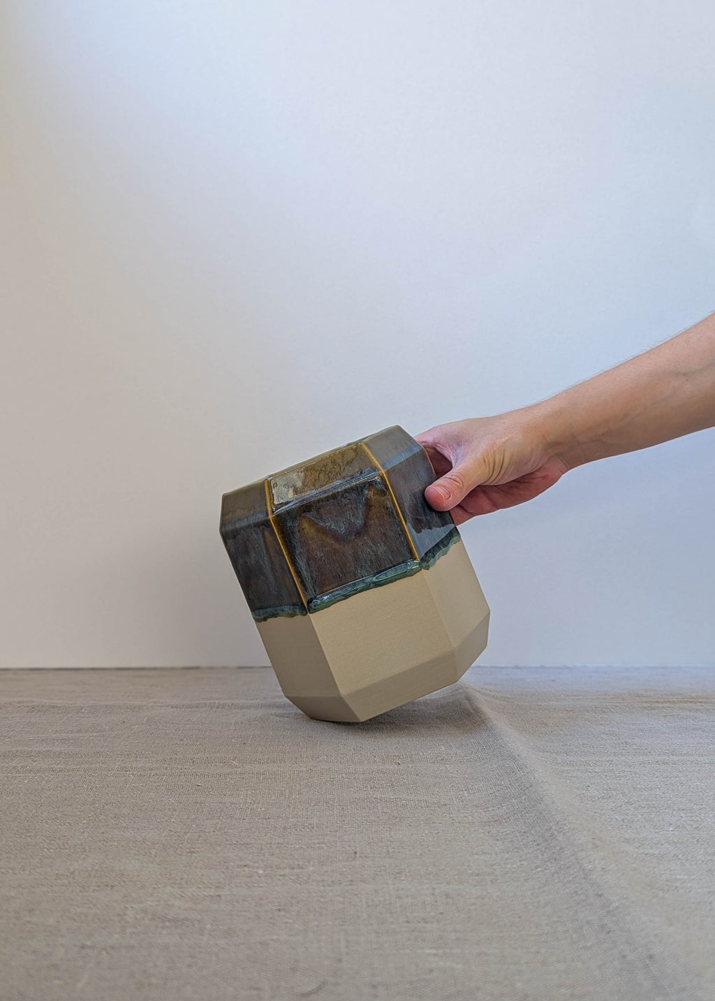 Hexagon utensil pot - wanderlust