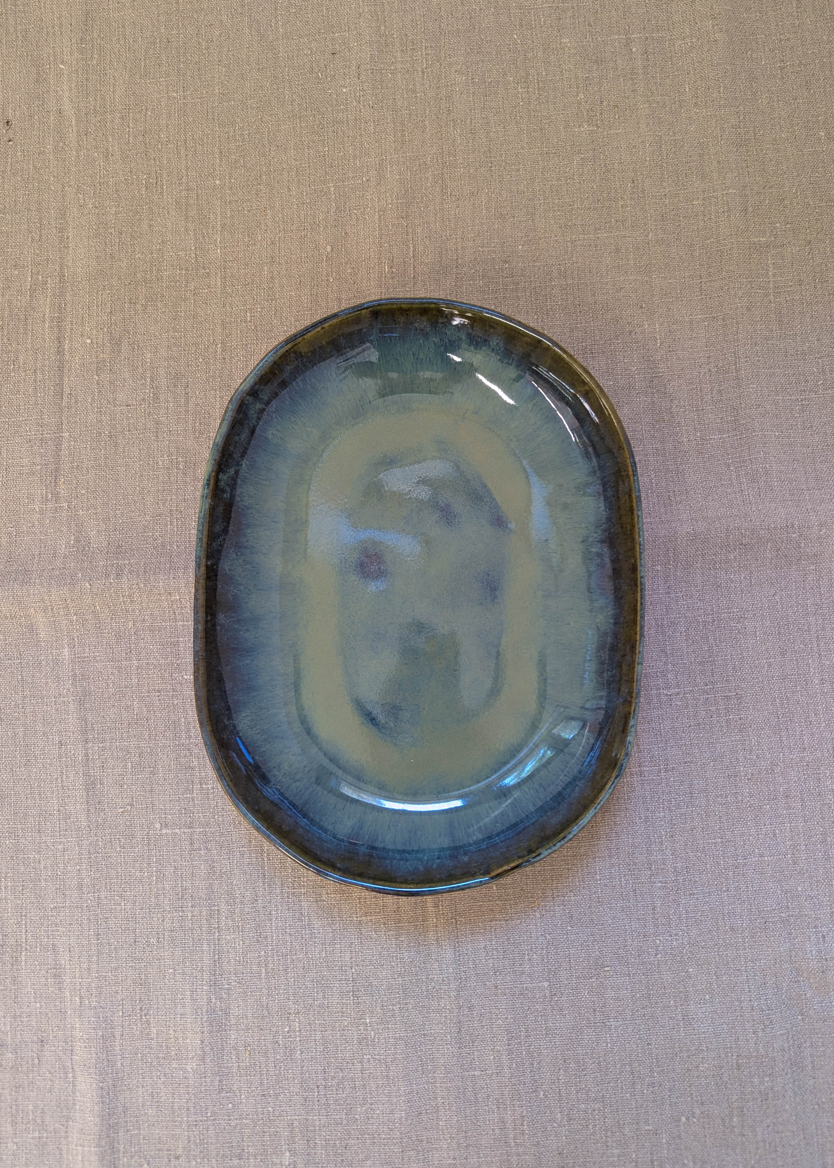 Tall oval platter