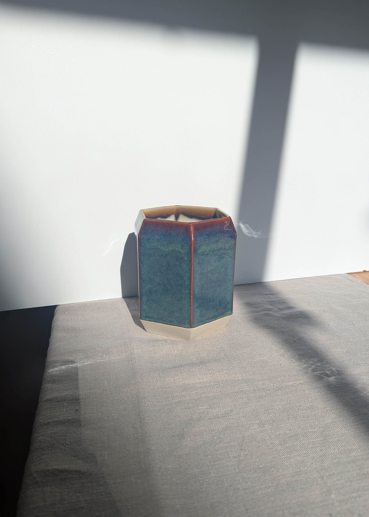 Hexagon utensil pot - iris