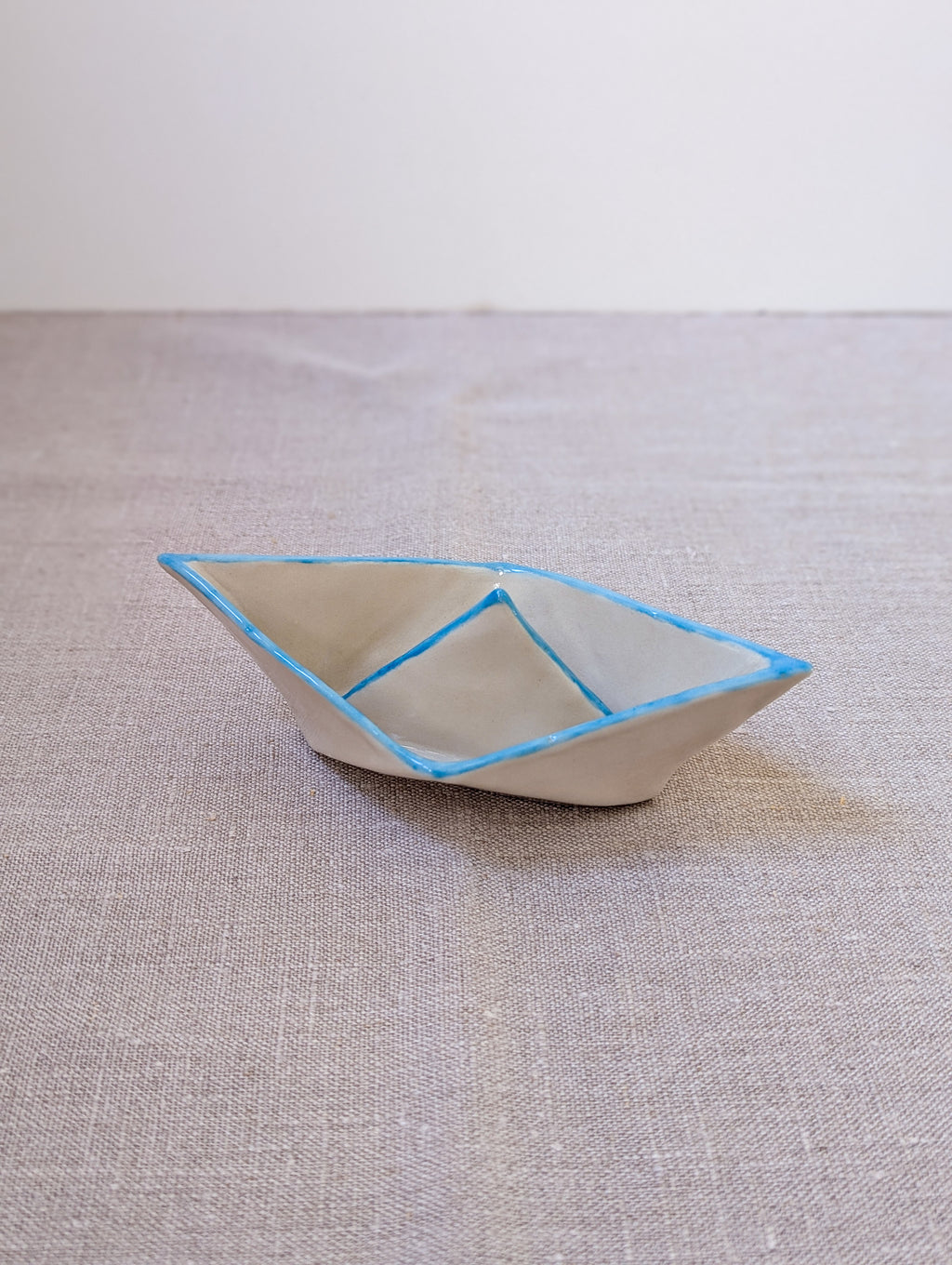 Ceramic paper boat