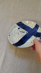 Abstract brush stroke plate 17 cm