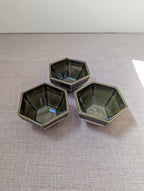 Hexagon sauce cup 8 cm - olive