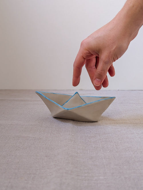 Ceramic paper boat