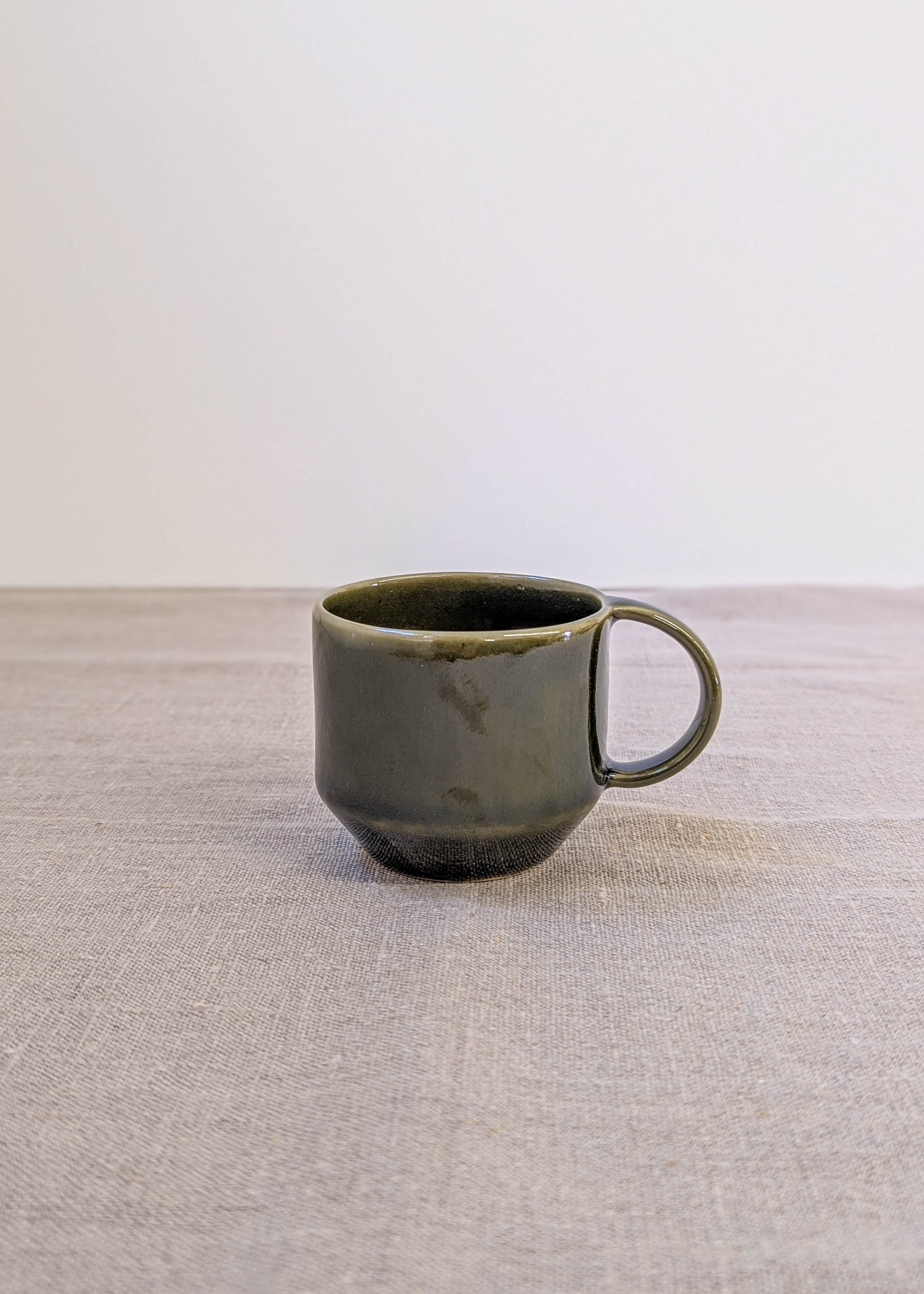 Olivia tea cup - olive